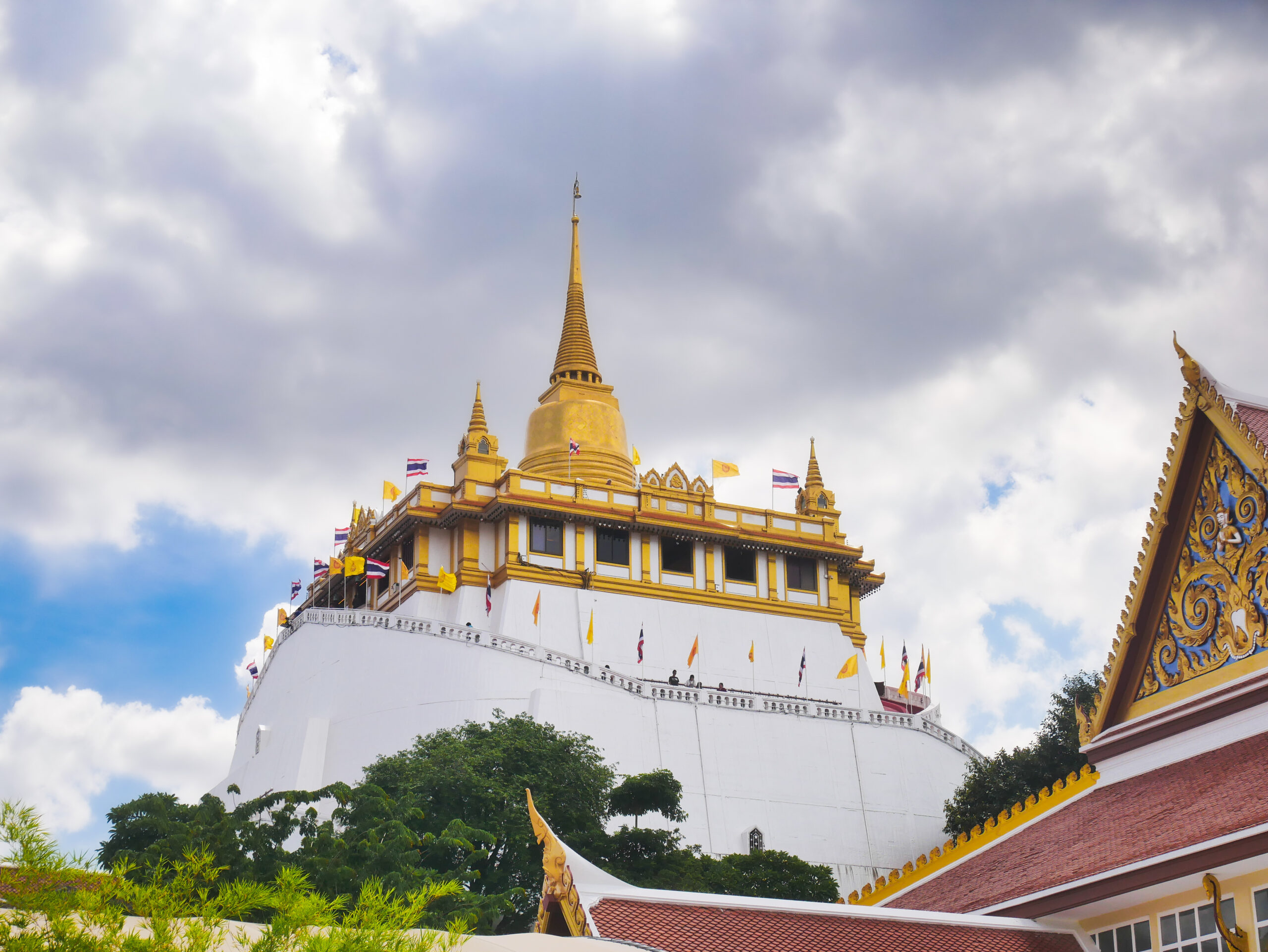 ภาพโดย กลิณธร ราชโอรส, วัดสระเกศราชวรมหาวิหาร (ภูเขาทอง), แหล่งที่มา_ Wikimedia Commons