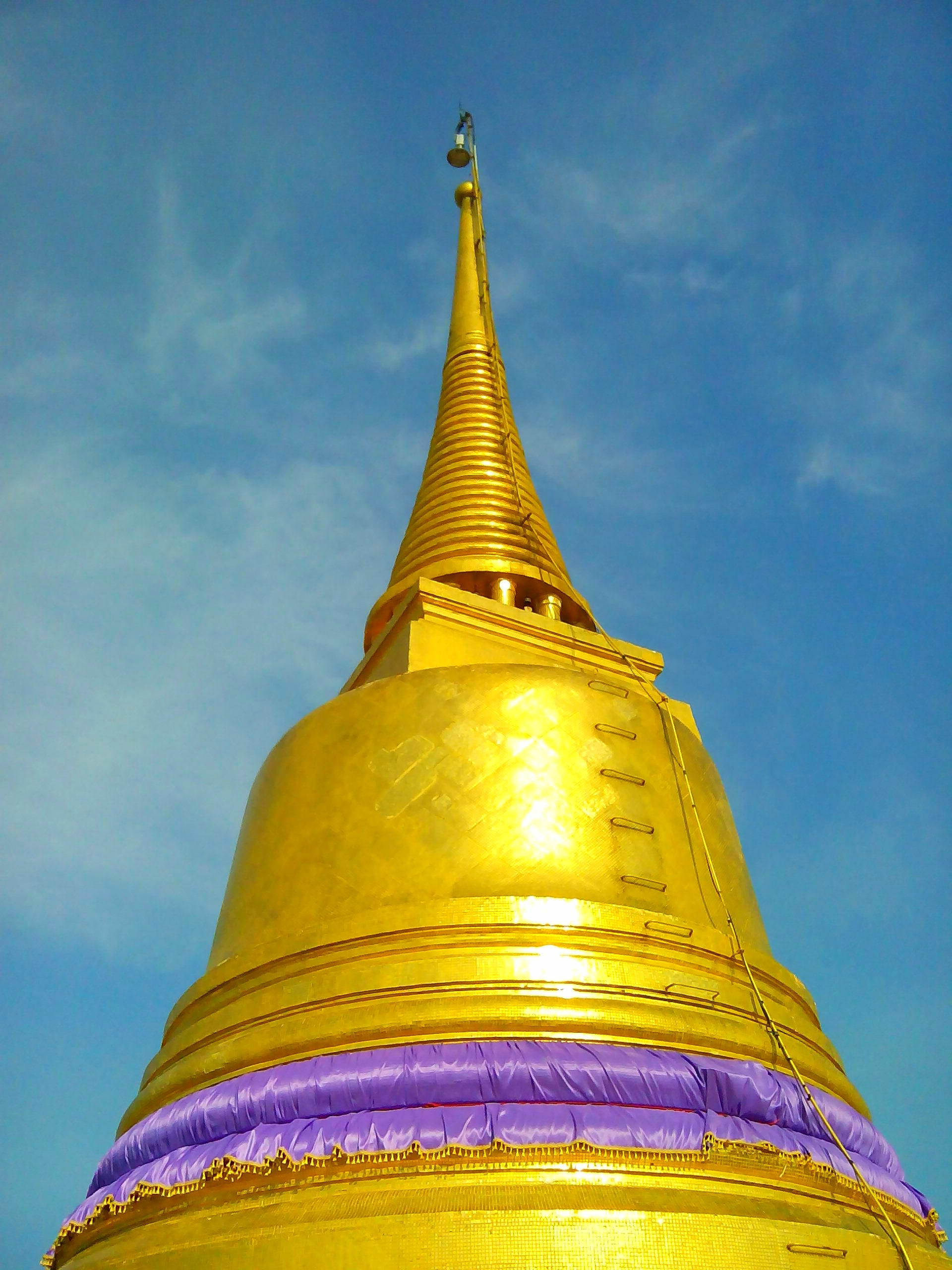 ภาพโดย ศราวุฒิ จันตะติ๊ง, วัดสระเกศราชวรมหาวิหาร (ภูเขาทอง), แหล่งที่มา_ Wikimedia Commons